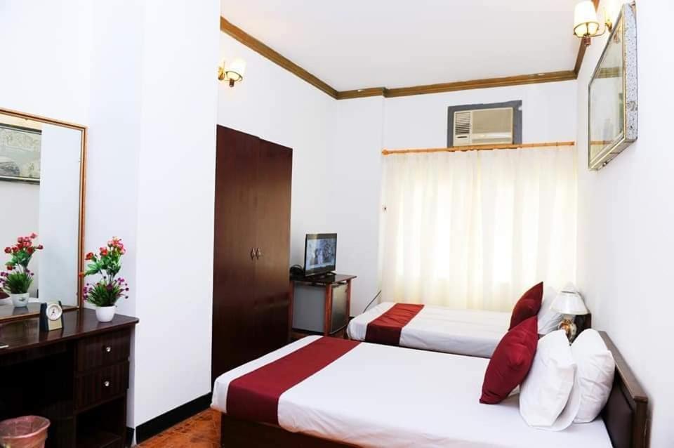 Bab Al Bahrain Hotel Манама Экстерьер фото